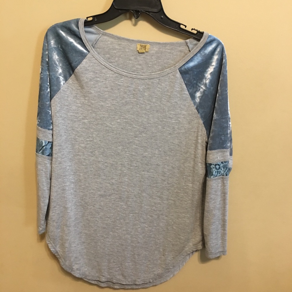 Velvet shoulder top